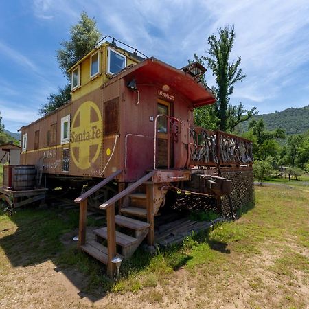 Little Red Caboose Βίλα Oakhurst Εξωτερικό φωτογραφία