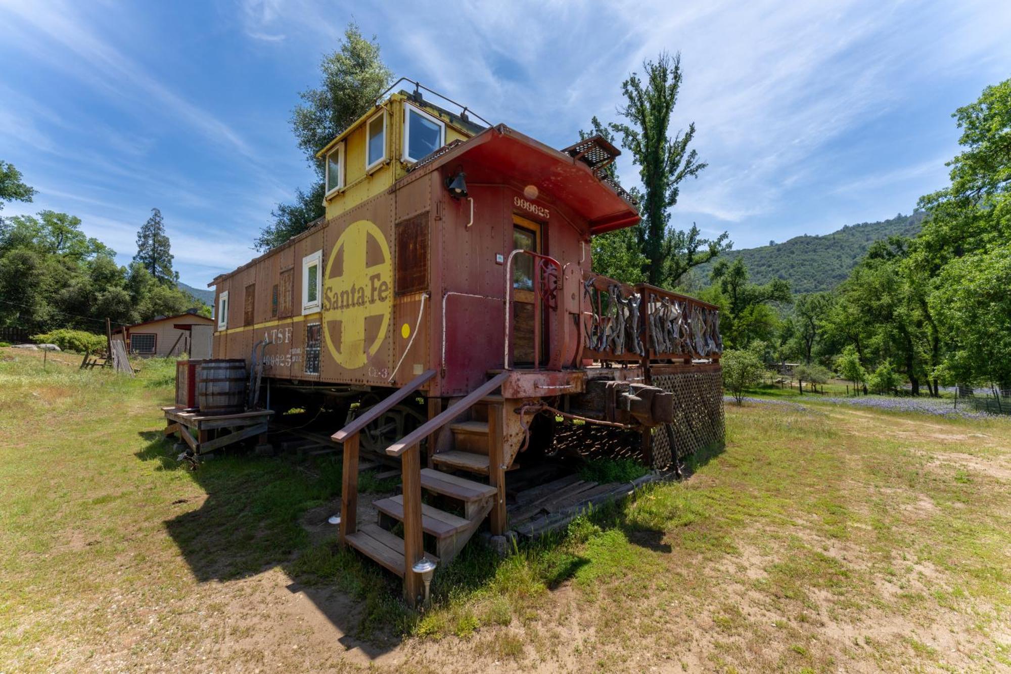 Little Red Caboose Βίλα Oakhurst Εξωτερικό φωτογραφία